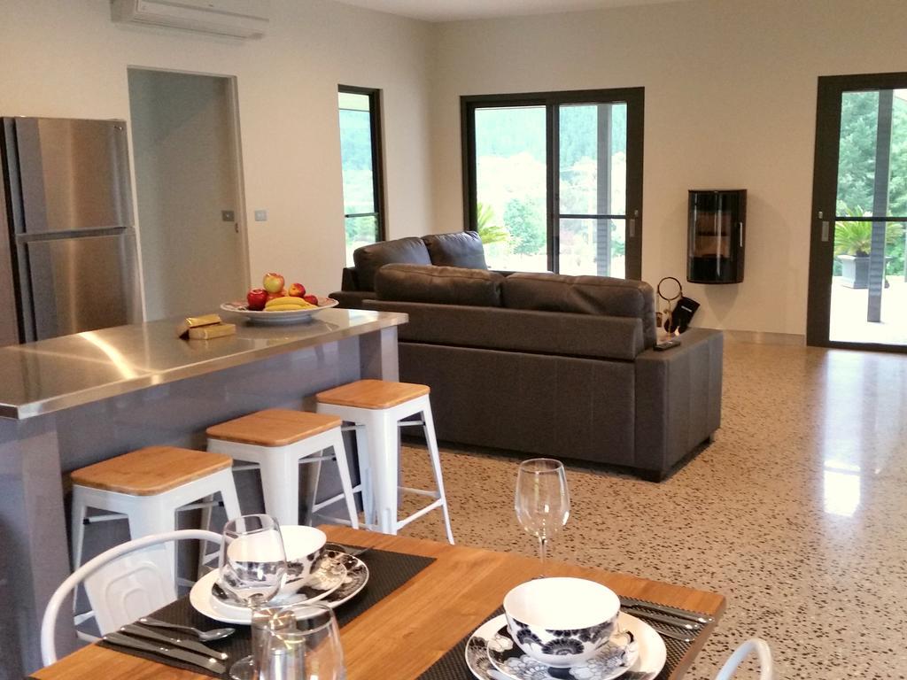 3 Bells Alpine Cottage 브라이트 외부 사진